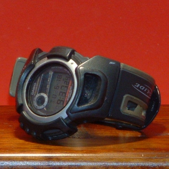 Black Casio DWX-100 G-Shock Digital Watch - Picture 2 of 6